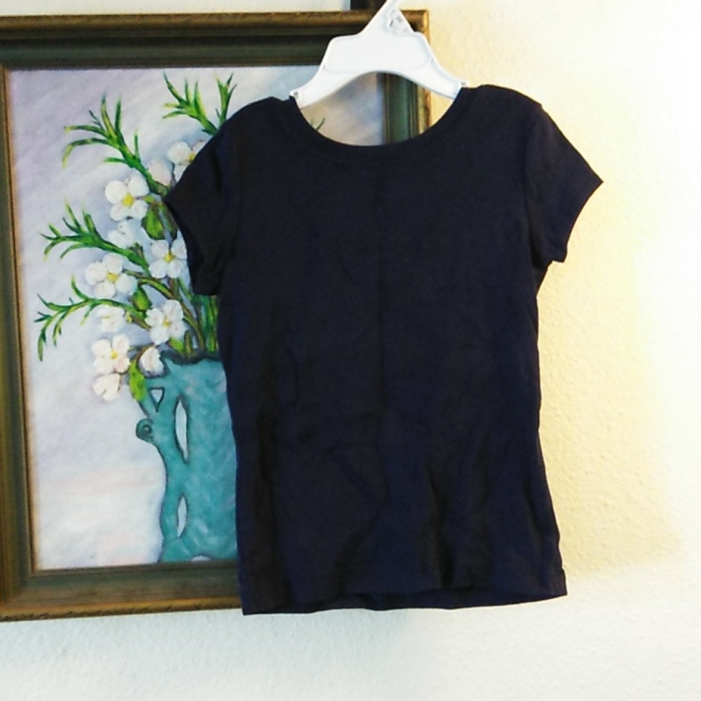 Black tee